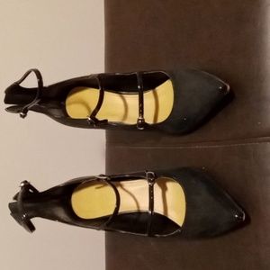 Sexy black high heel pump